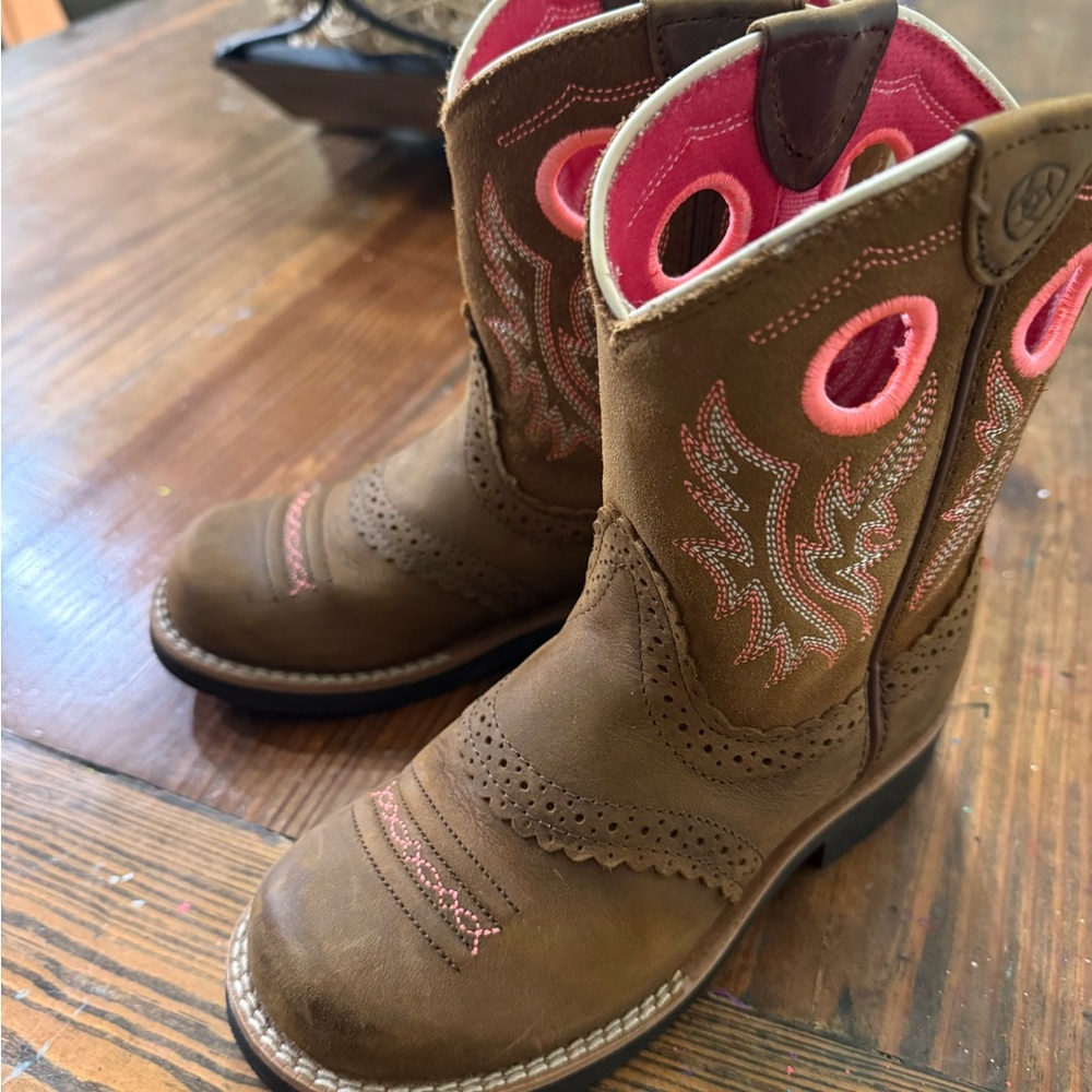 Ariat Kids Boots with Brown and Pink Design